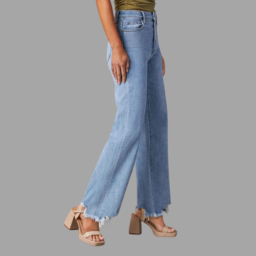 Luna™  Straight jeans with fringed hem