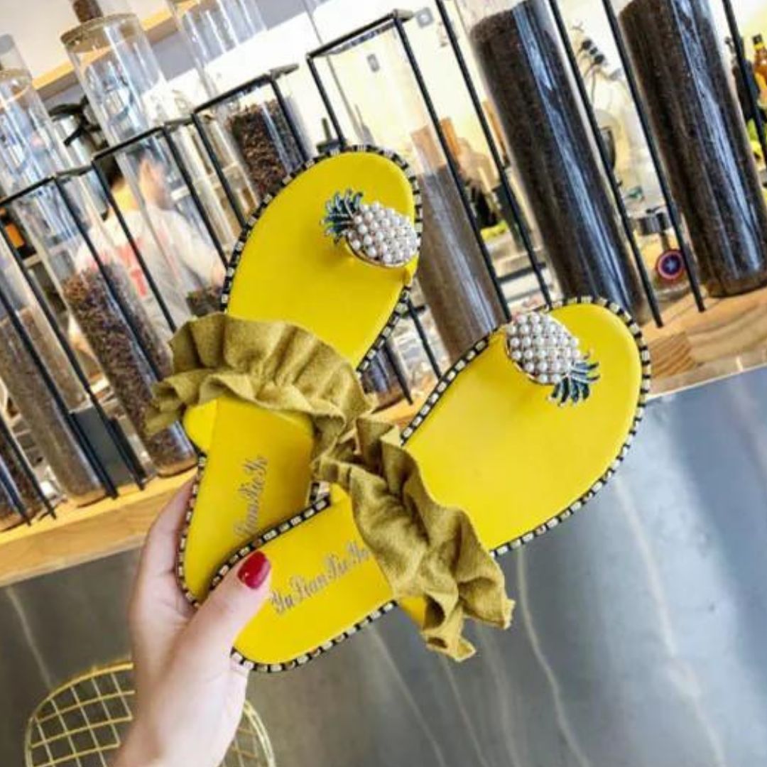 Livia™ Ruffled sandals